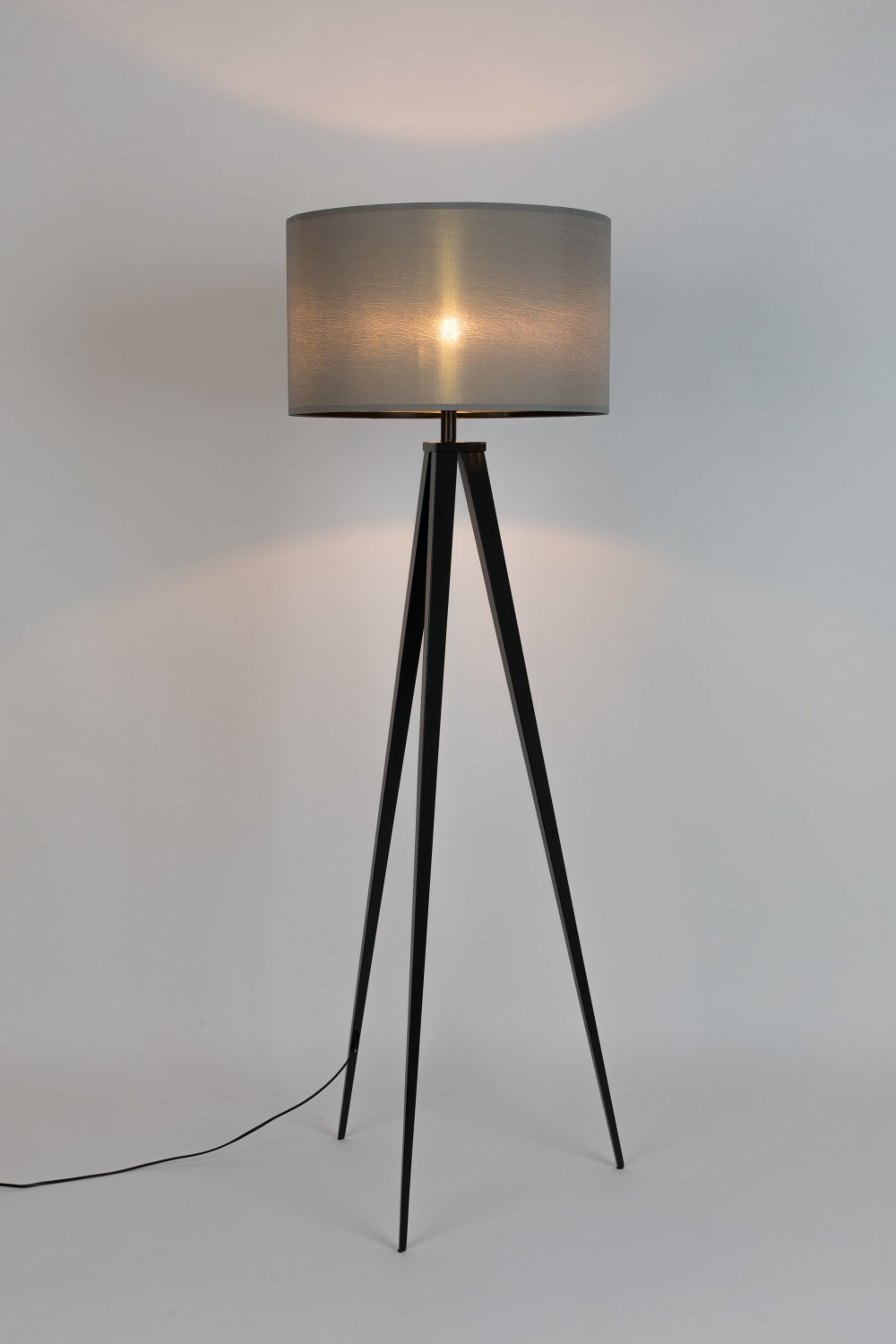 Lampadaire en métal noir - Maisons du Monde