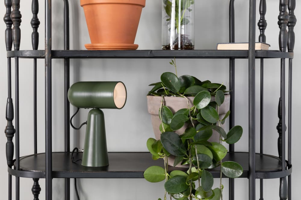 Lámpara de mesa de hierro verde - Maisons du Monde