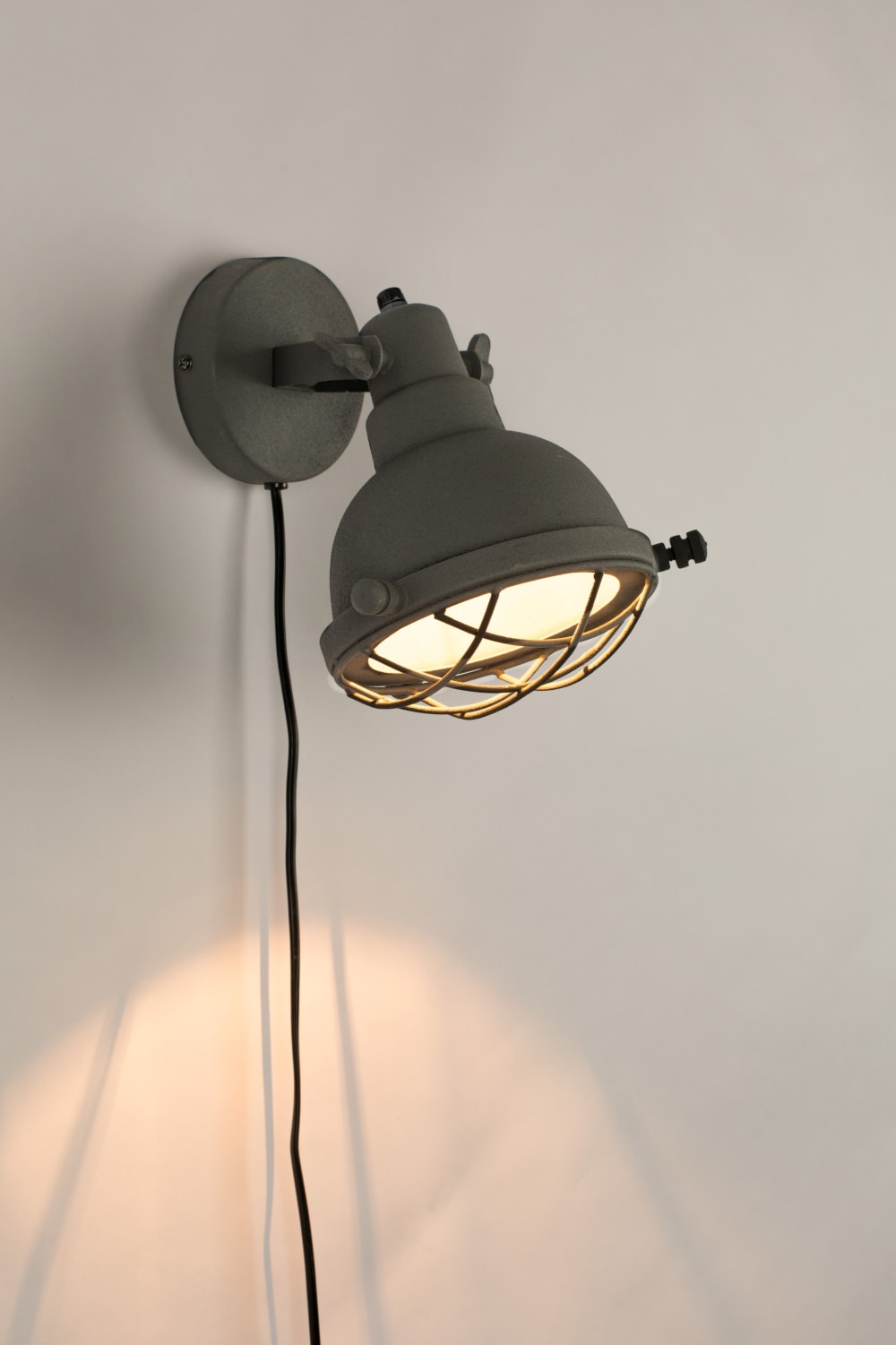 Lampada da parete in metallo grigio - White label