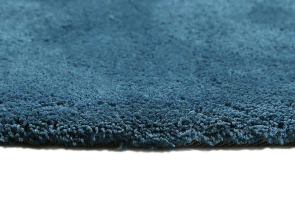 Tapis poils longs bleu pétrole doux 190x130 — vue 4