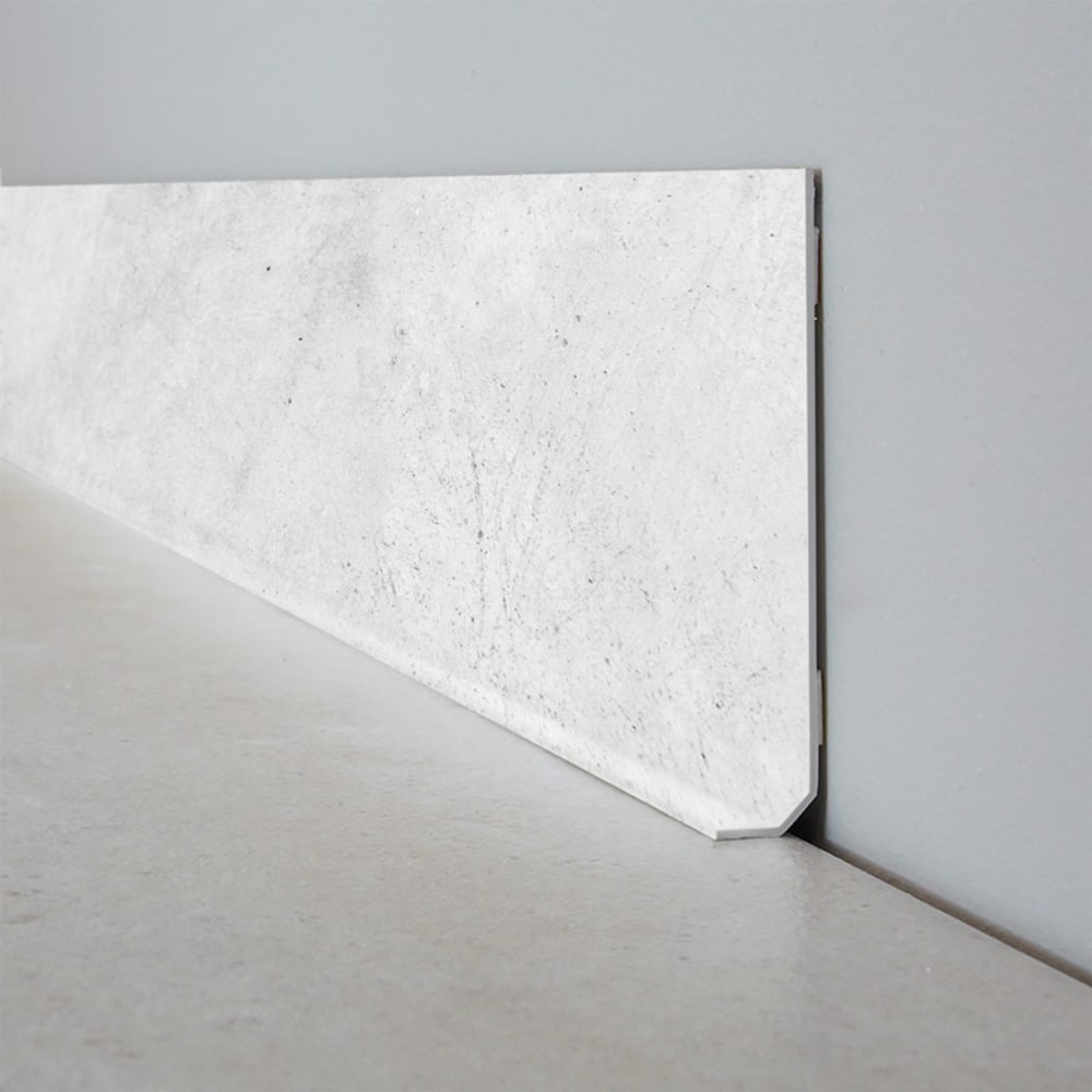 Plinthes pvc adhésives