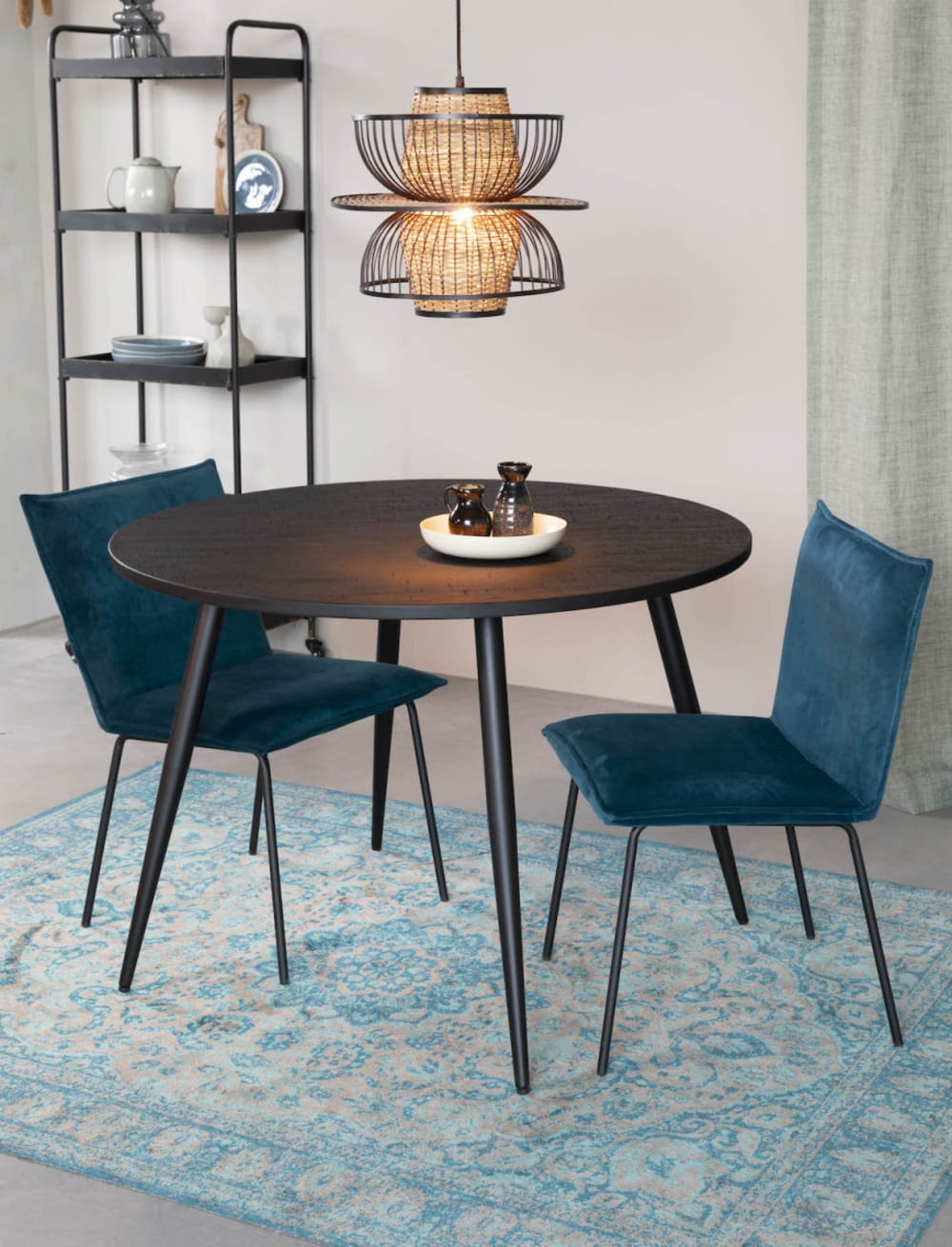 Runder Esstisch aus Holz in Schwarz - Maisons Du Monde