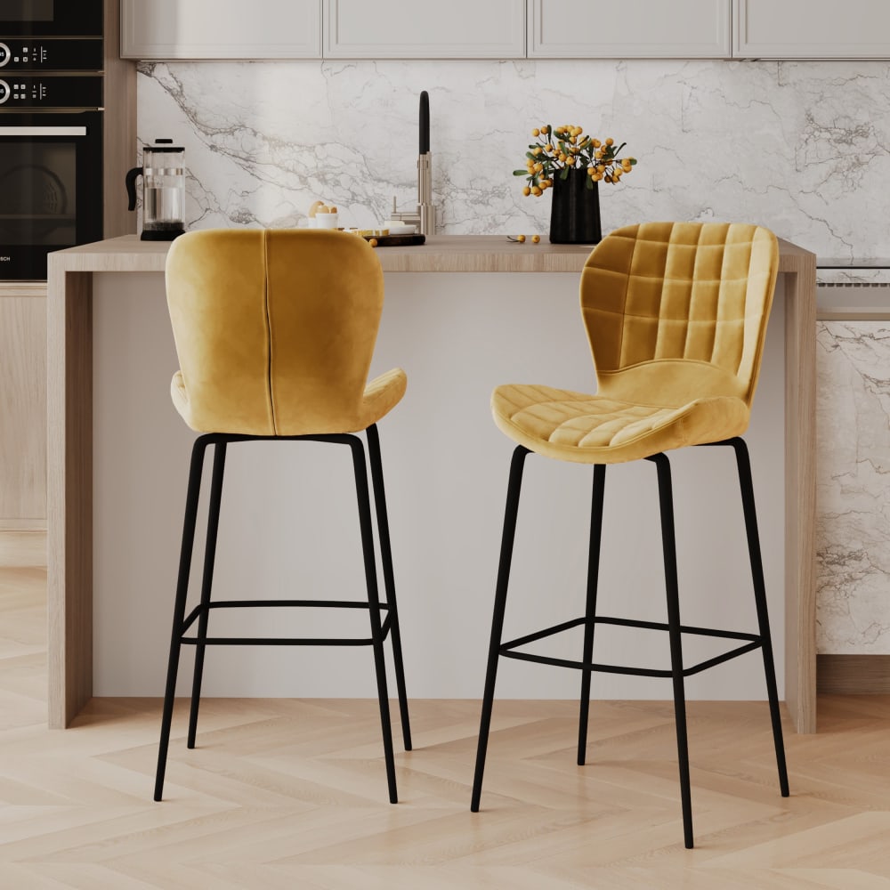 Set aus 2 Barhockern aus curry-gelben Samt 75 cm - Maisons Du