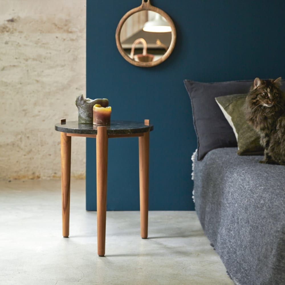 Tikamoon Nachttisch aus Teak und Marmor black style classic chic Schwarz Holz