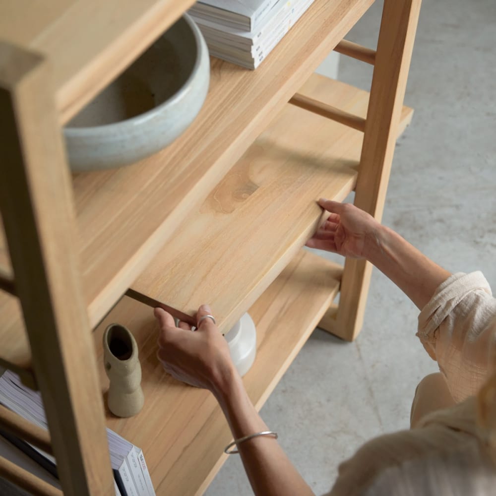 Niedriges Bücherregal aus massivem Teak - Maisons Du Monde