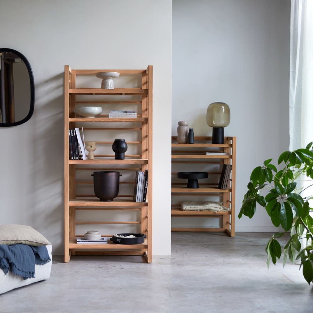 Tikamoon Hohes Bücherregal aus massivem Teak style classic chic Beige Holz