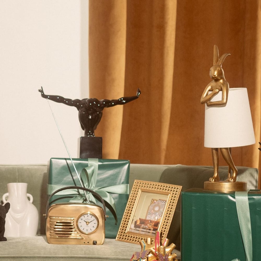 Statuette homme en polyrésine noire 43x29 - Maisons du Monde