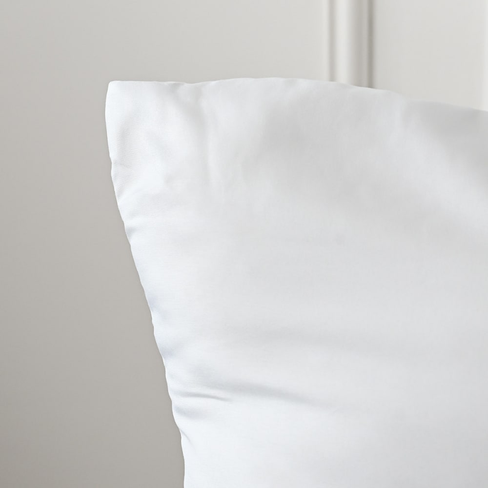 Oreiller en microfibre 50x70 cm - Maisons du Monde