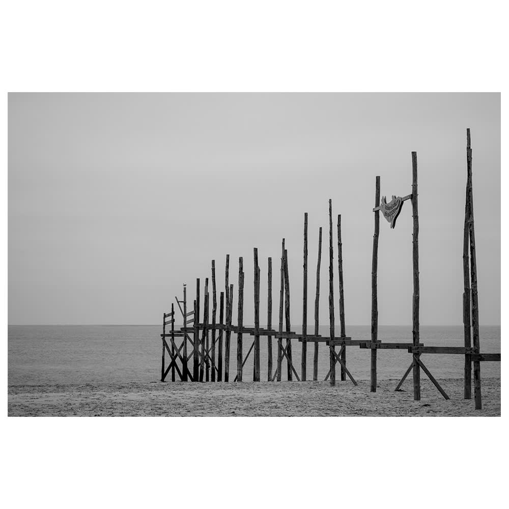 Cuadro - Postes En La Arena cm. 60x90
