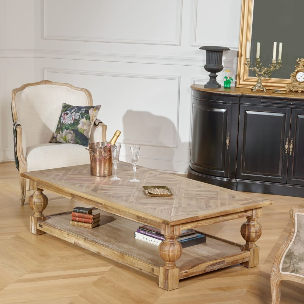 Table basse rectangulaire style shabby chic en acacia teinte claire
