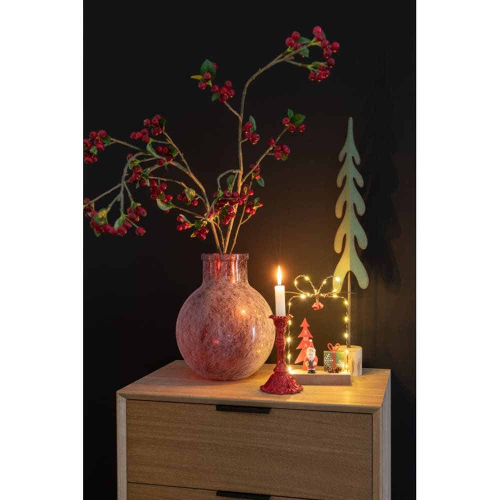 Branche fine verte en plastique et baies rouges H140cm - Maisons du Monde