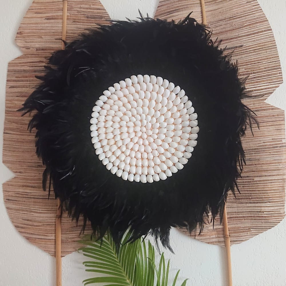 Jujuhat noir coquillages blancs D50 cm