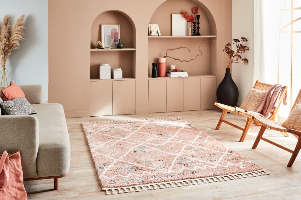 Tapis salon ethnique rose 120x170 style berbere — vue 3