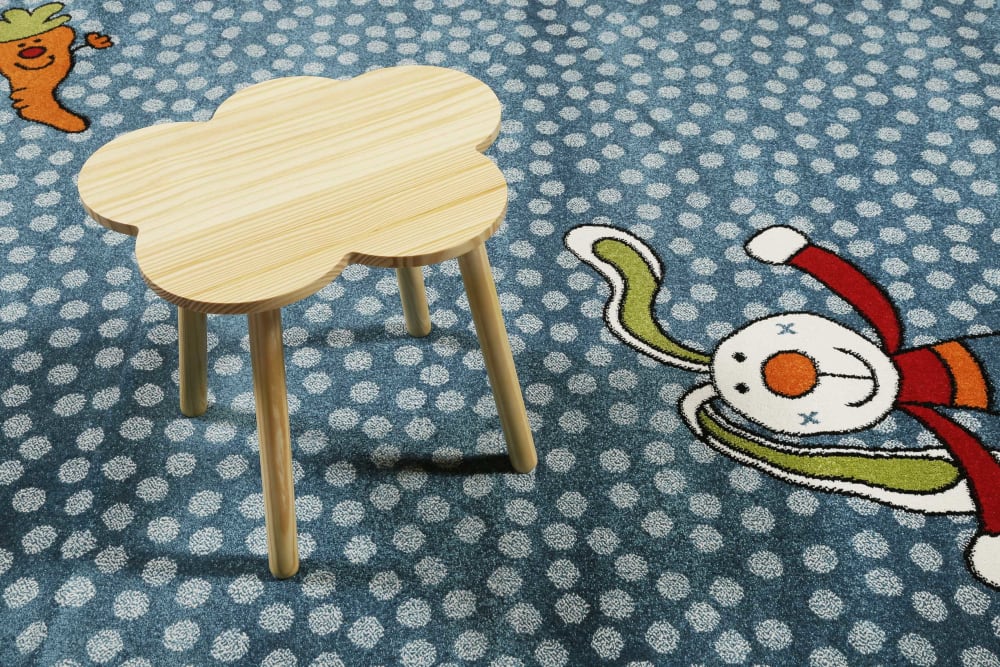Tappeto per bambini fantasia coniglio colorato  a pois blu 80x150