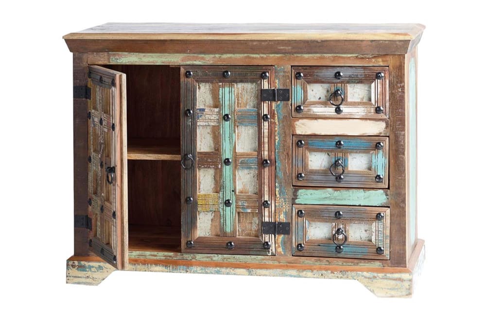 Buffet en bois recyclé et détails métalliques multicolores
