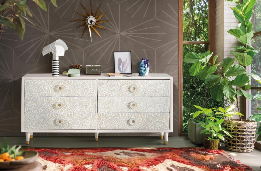 Cómoda madera mango blanco y detalles en color dorado - Maisons du Monde