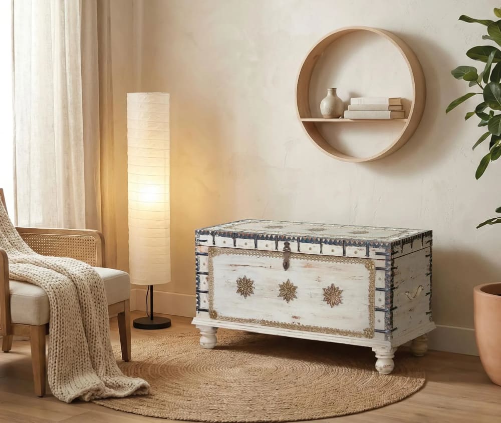 Baúl madera de mango en blanco envejecido - Maisons du Monde
