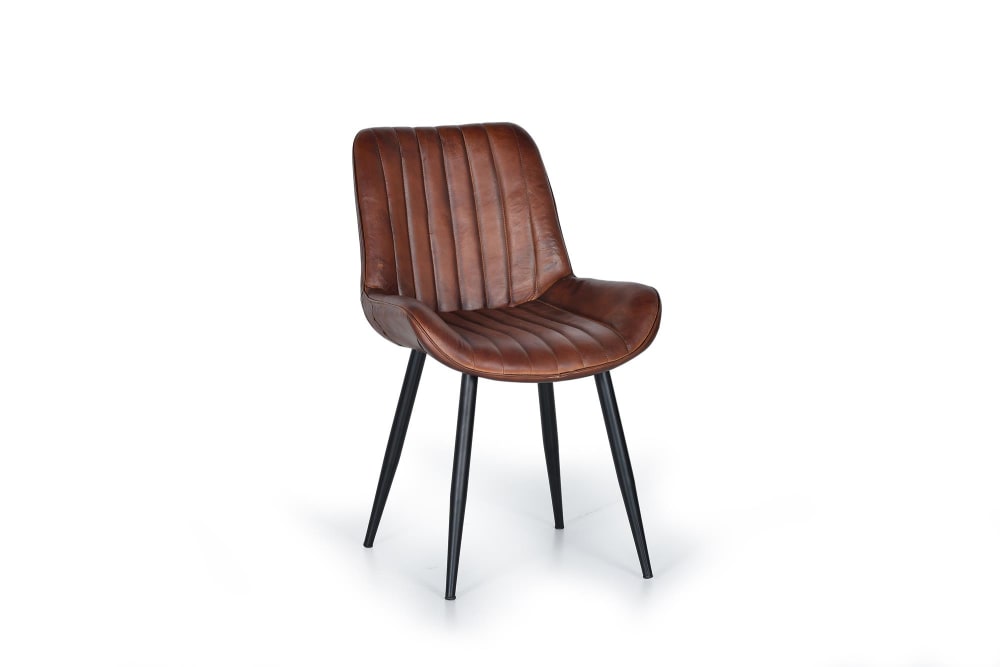 Chaise en cuir marron avec pieds en métal - Maisons du Monde