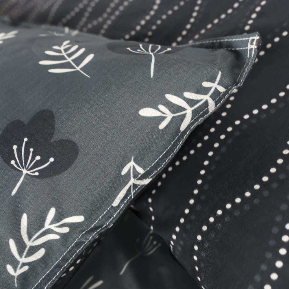 Parure de lit 2 personnes imprimé floral coton 240x260 cm bleu - Maisons du Monde
