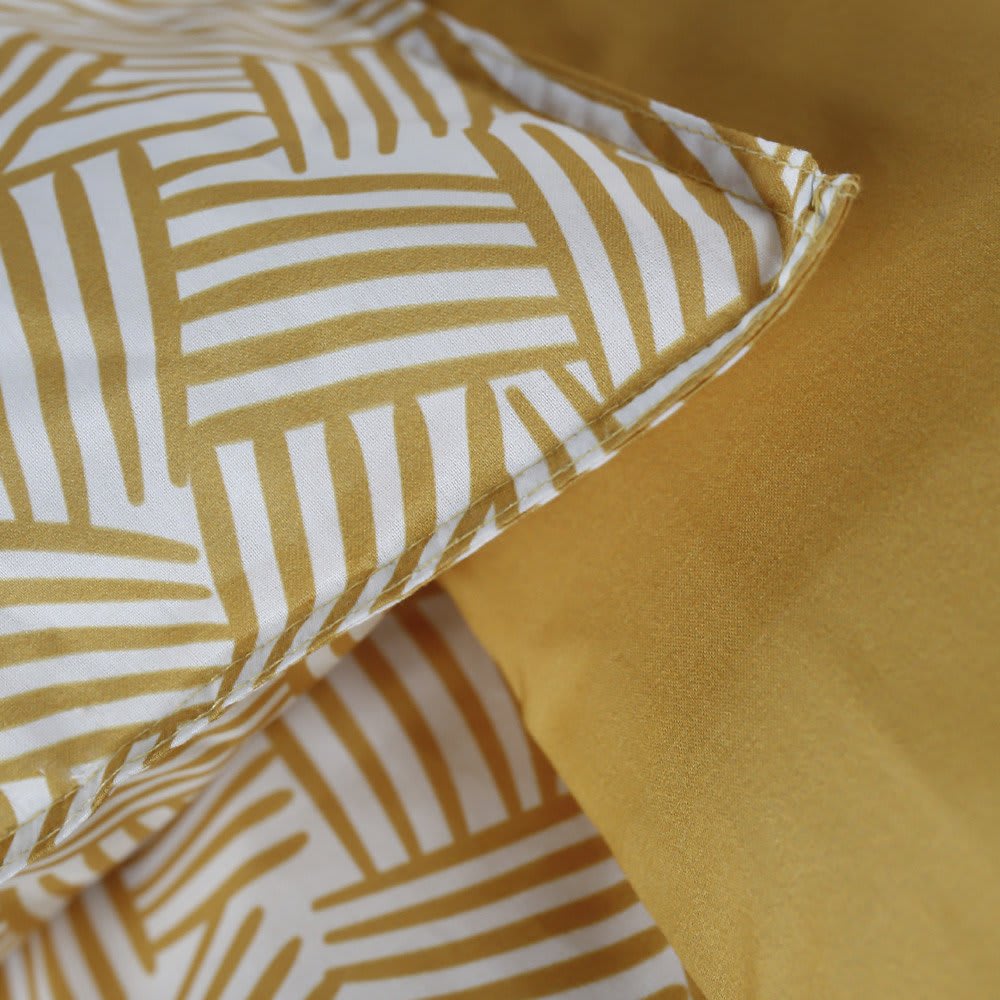 Parure de lit 2 personnes imprimé géométrique coton 220x240 cm jaune - Maisons du Monde