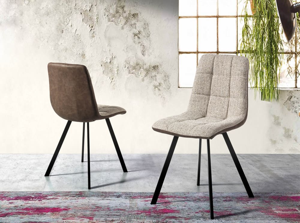 Set de 4 sillas de comedor tapizadas en tela marrón. 46x54x89H cm - Maisons du Monde