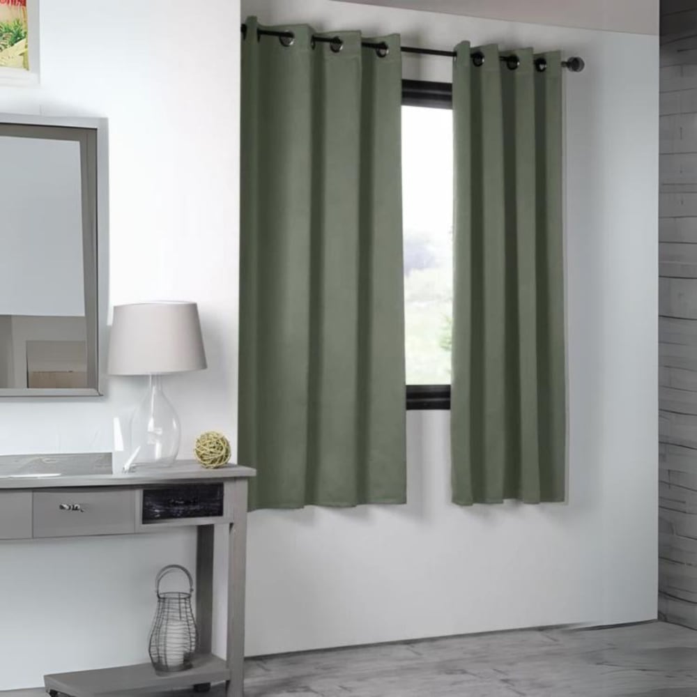 Rideau occultant uni 210gr/m2 polyester kaki 140x280 cm - Maisons du Monde