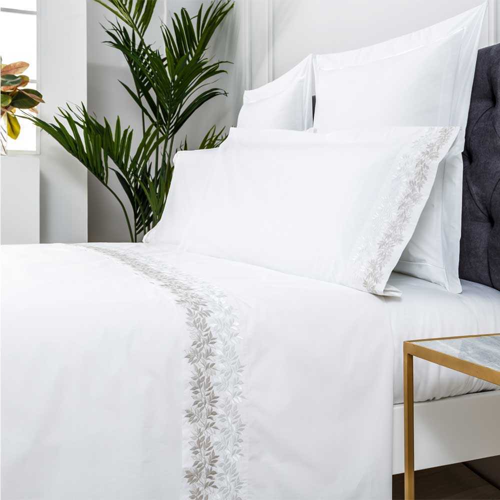 Juego de sábanas bordadas algodón 200 hilos blanco 270x260 Cama 180