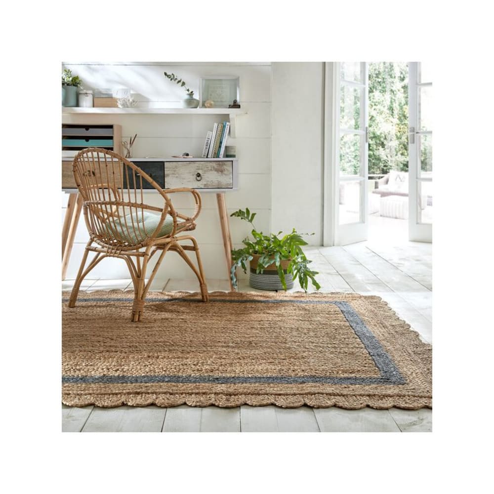 Tapis forme originale en jute beige et gris - Maisons du Monde