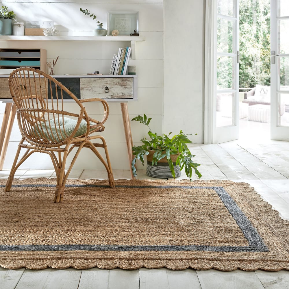 Tapis forme originale en jute beige et gris - Maisons du Monde