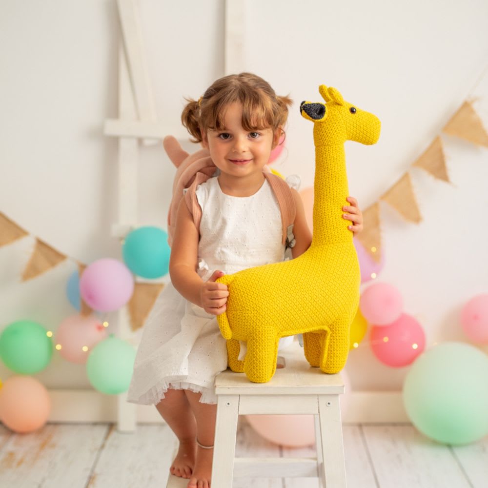 Peluche mini-girafe 100% coton jaune - Maisons du Monde