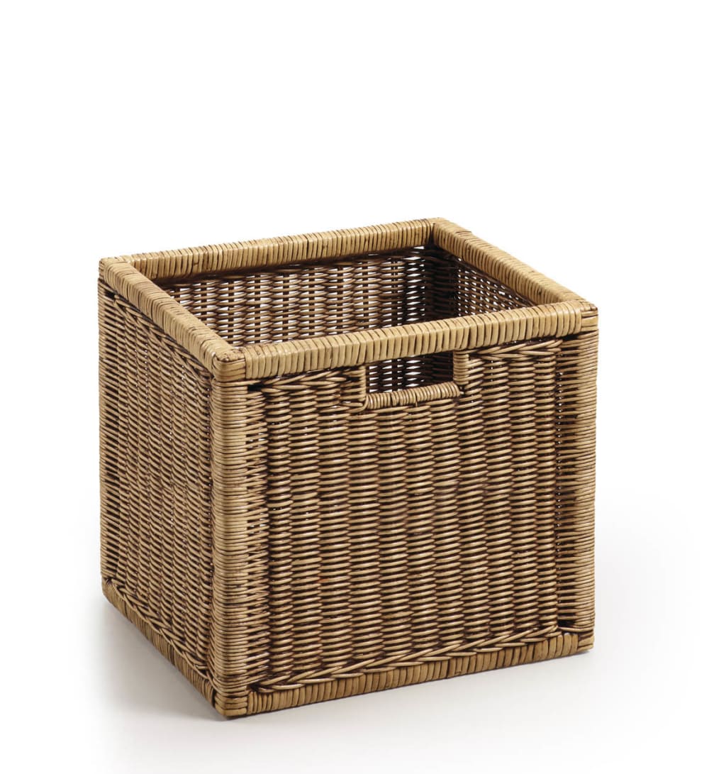 Cesta de ratán marrón