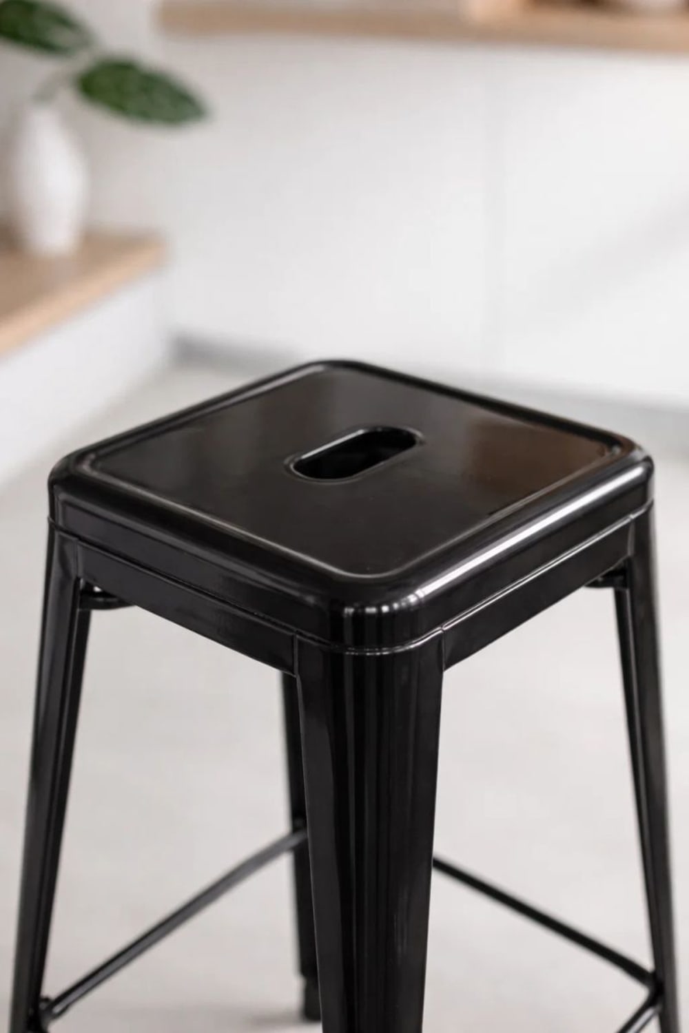 Taburete negro industrial en acero reforzado - Maisons du Monde