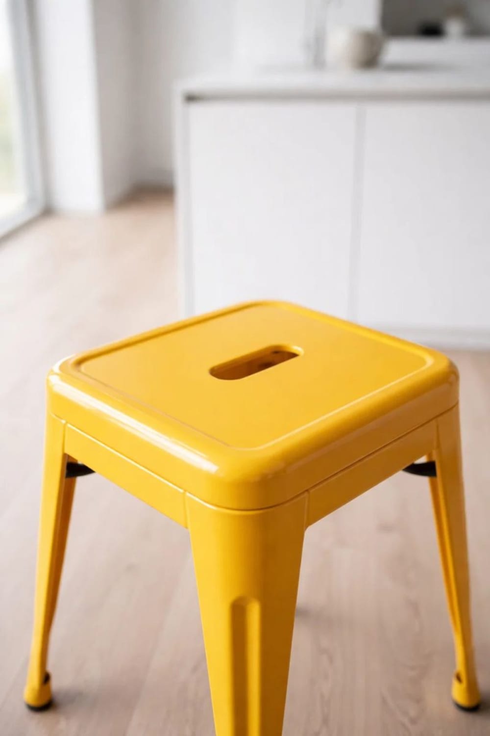 Taburete amarillo industrial en acero reforzado - Maisons du Monde