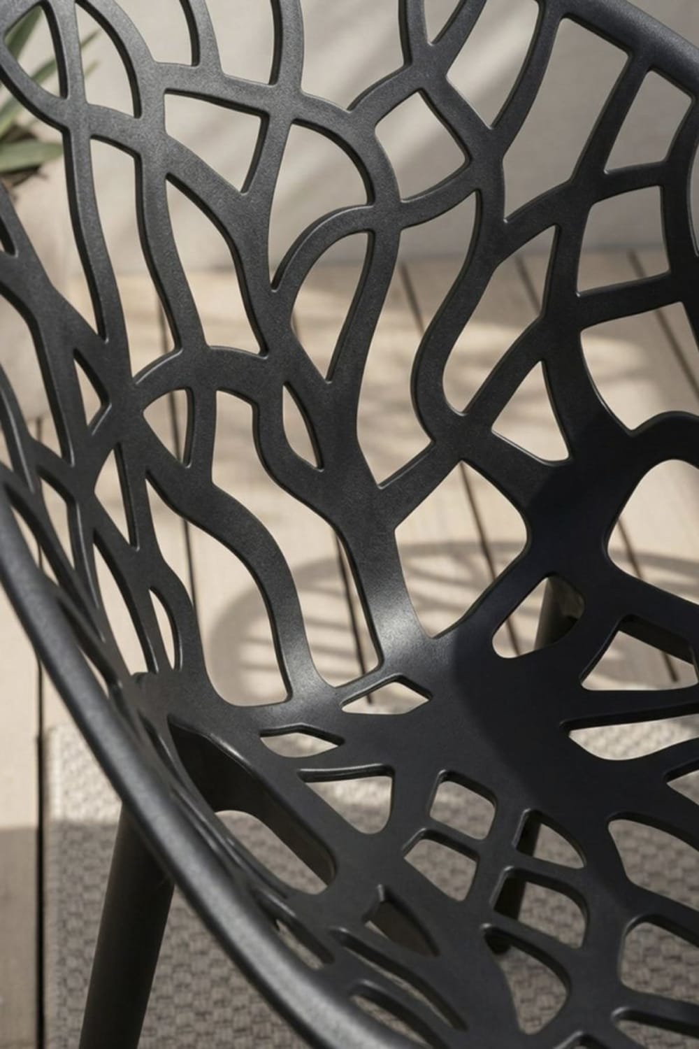 Silla en color negro de estilo vanguardista en polipropileno - Maisons du Monde