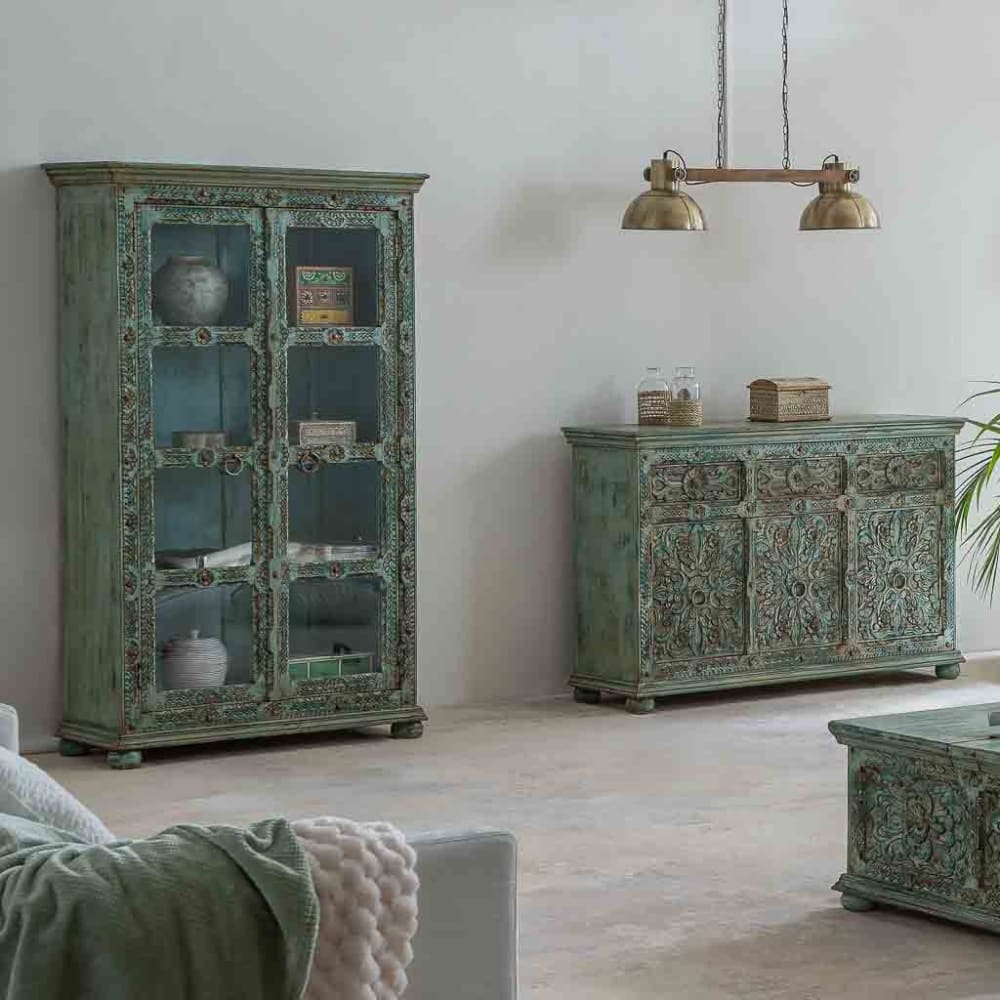Vitrina de madera tallada 106x43x180 azul - Maisons du Monde