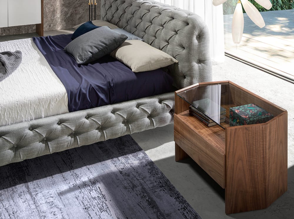 Table de chevet effet bois noyer et verre - Maisons du Monde