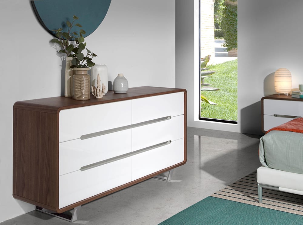 Commode effet bois noyer et acier chromé - Maisons du Monde