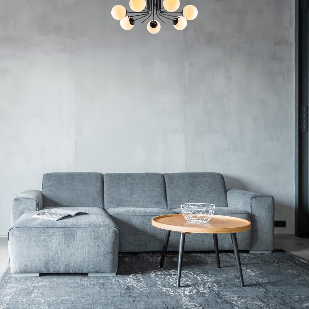 Plafonnier noir 7 lumières avec sphères en verre blanc - Maisons du Monde