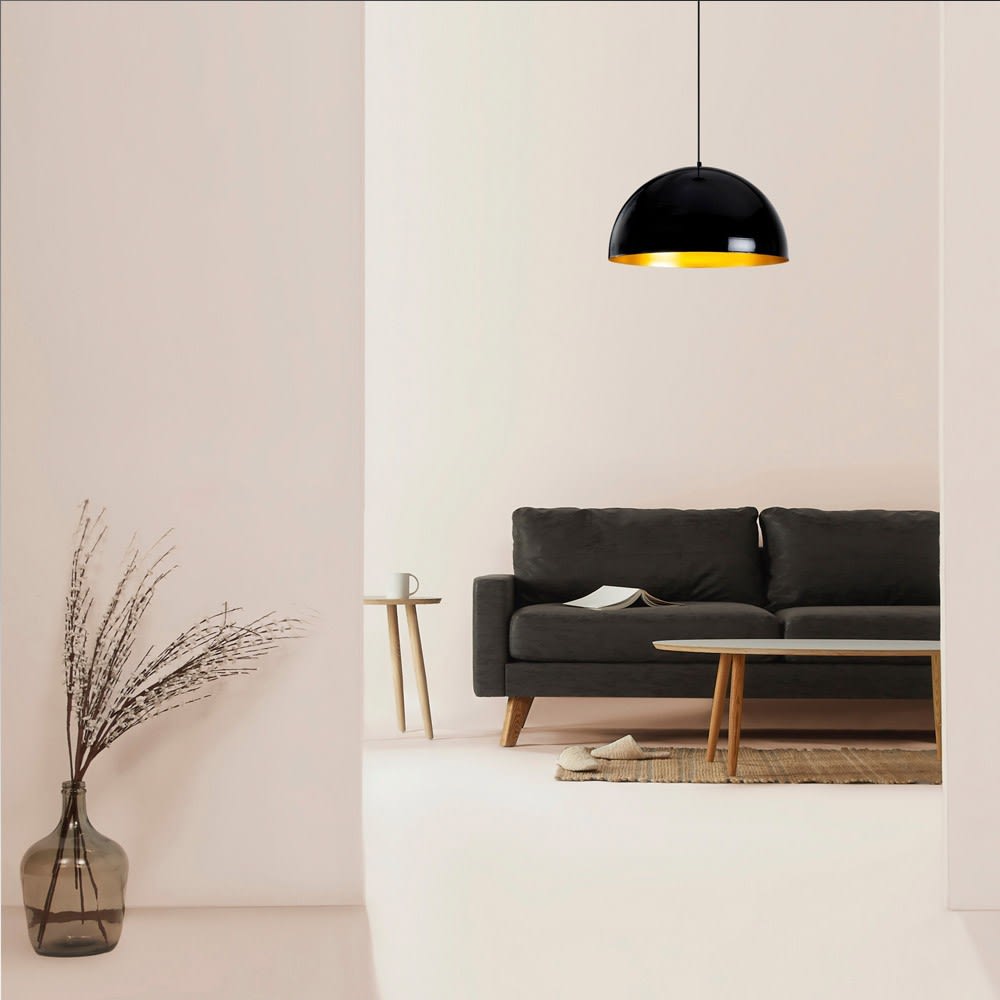 Lámpara de techo moderno con pantalla negra y dorada - Maisons du Monde