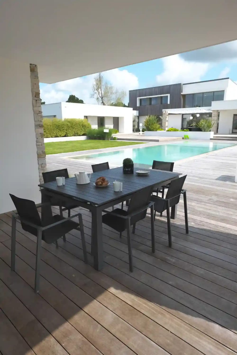dcb garden Ensemble repas de jardin en aluminium style contemporain Noir
