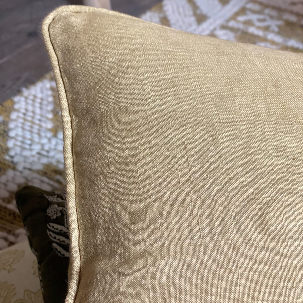 Coussin en lin camel 40cm — vue 4