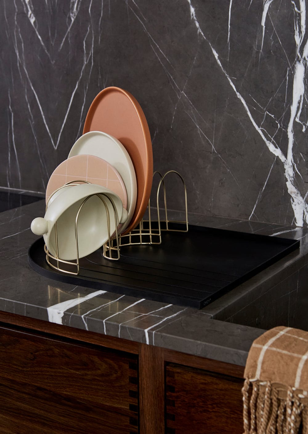 Plateau à vaisselle noir en silicone H1,2x40,5x36,7cm - Maisons du Monde
