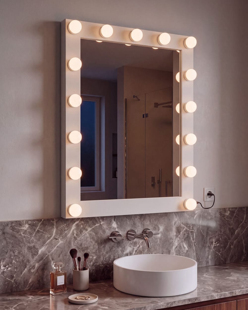 Beliani LED-Badezimmer-Spiegel aus Metall 60 x 50, weiß style classic chic - Metall