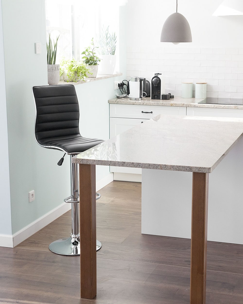 Set mit 2 Barstühlen aus Kunstleder, schwarz - Maisons Du Monde