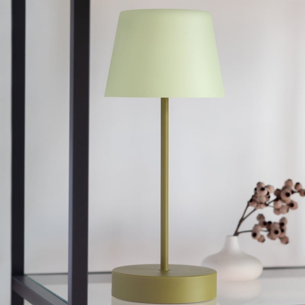 Lampe de table oscar en plastique — vue 4