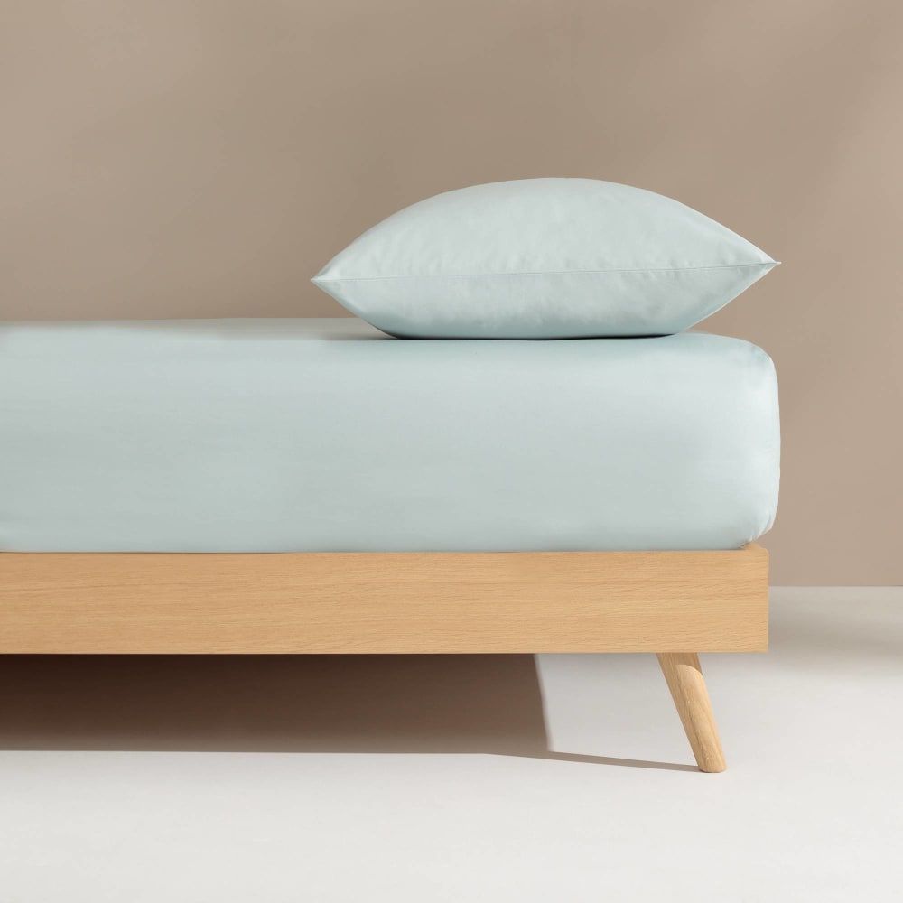 Sábana bajera de algodón orgánico ajustable azul aqua. Cama 150-160cm - Maisons du Monde