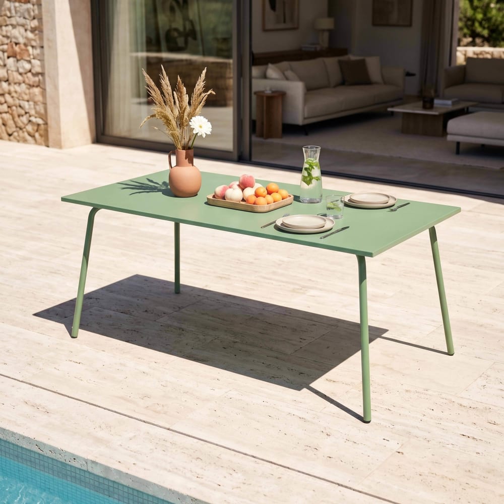 Table de jardin rectangulaire en métal 8 places 180 cm vert cactus - Maisons du Monde