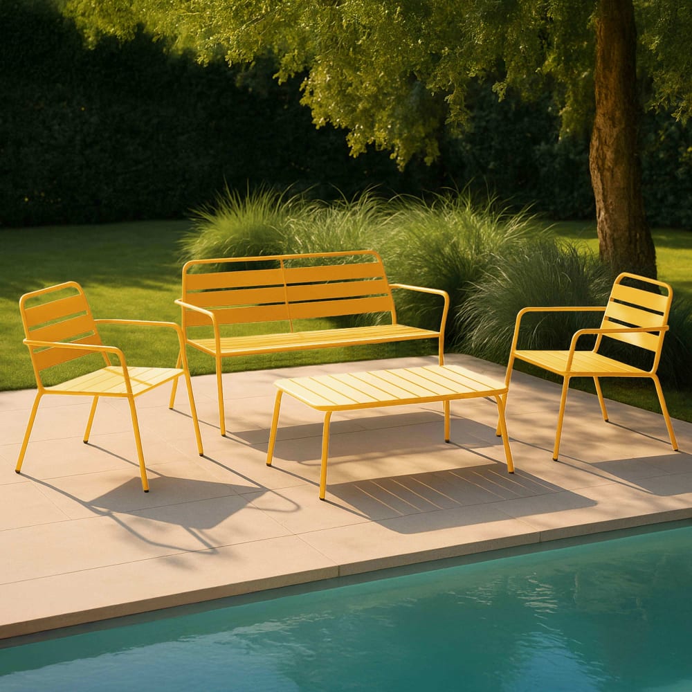 Salon de jardin 4 places et 1 table basse en acier jaune