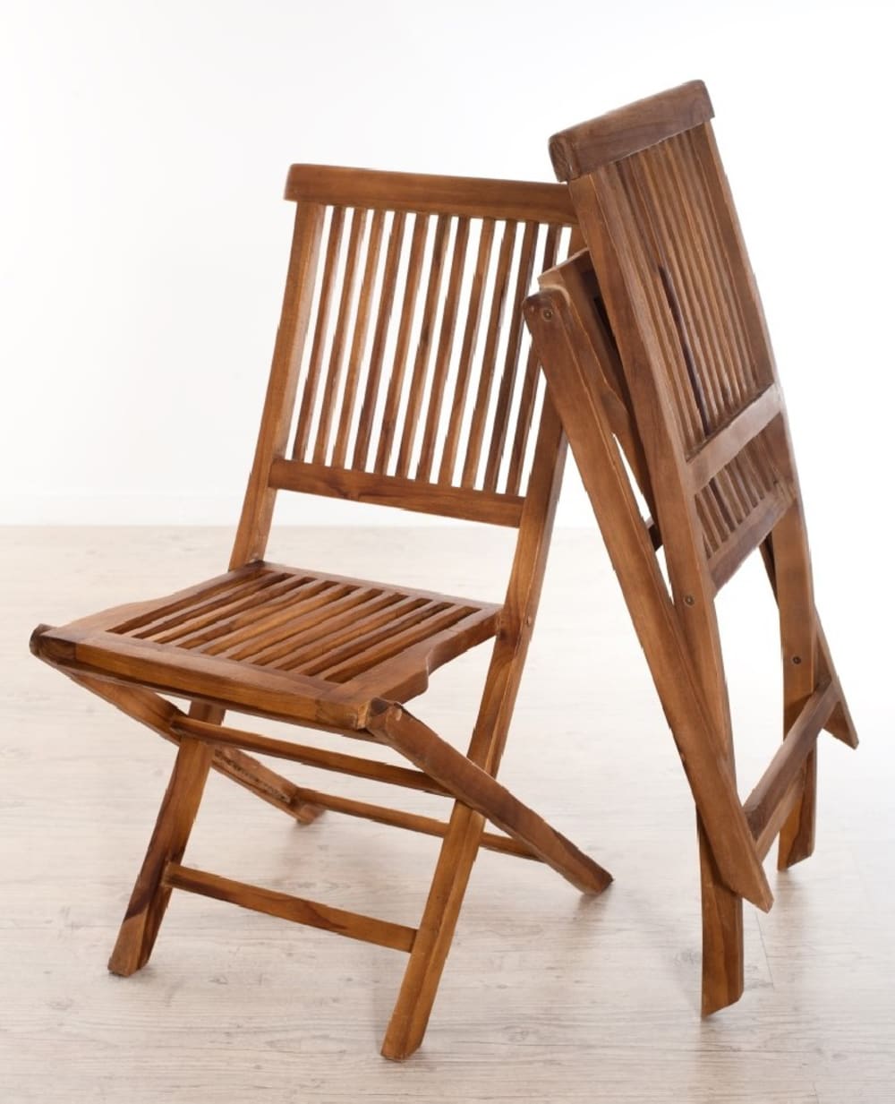 Ensemble de 2 chaises de jardin en teck huilé