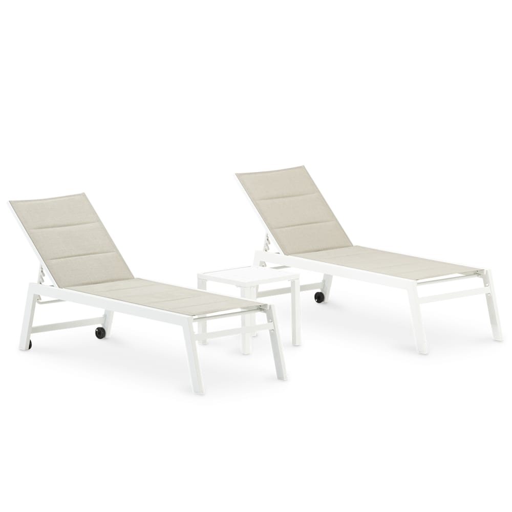 Ensemble de chaises longues hautes et table basse de jardin blanc